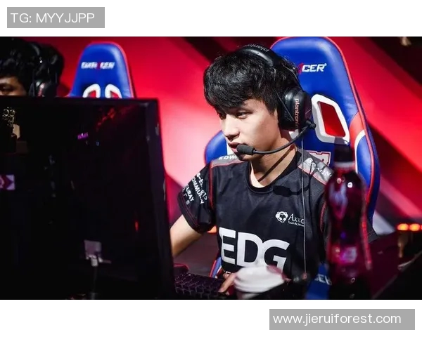 EDG在DOTA2比赛中的盯防策略分析及其成败得失探讨