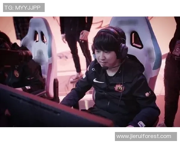 电竞新闻和平精英战场揭秘FPX逆袭之路与战术深度分析